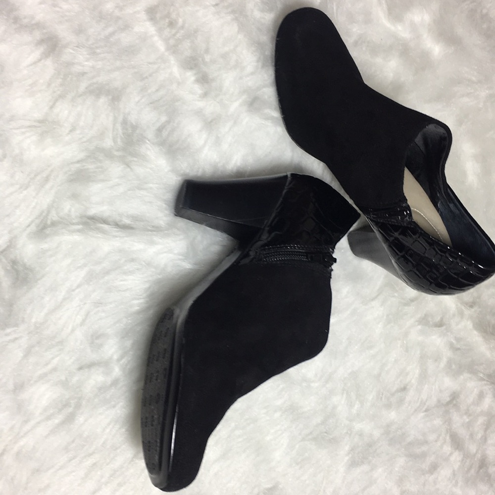 Giani Bernini black booties 8